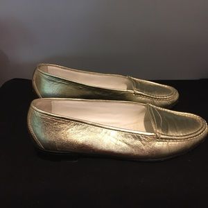 Helene Arpels gold flat shoes 8 1/2 B